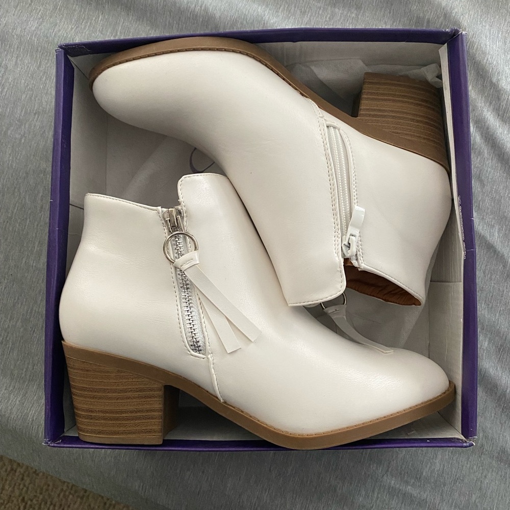 Top Moda White Booties